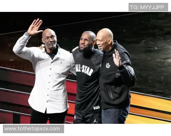 卡里姆阿卜杜尔贾巴尔的传奇之路从少年梦想到篮球巅峰的辉煌历程