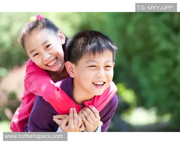 足球明星孩子的搞笑瞬间大集合趣味十足让人忍俊不禁的童趣时刻