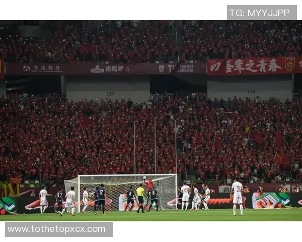 当足球明星的旧爱重燃激情时光的故事 当足球明星的旧爱重燃激情时光的故事